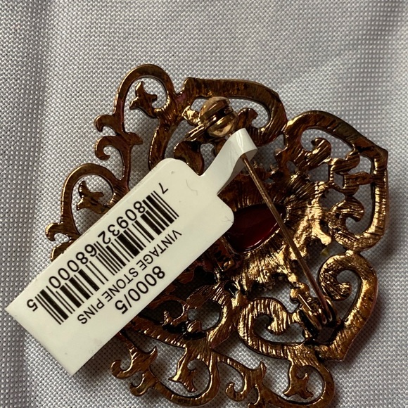 Beautiful Brooch by Howard’s Love in spades - Picture 3 of 10